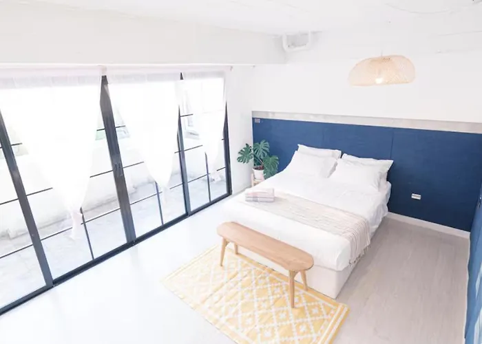 Luna & Loft - Urban Old Town Отель 3*